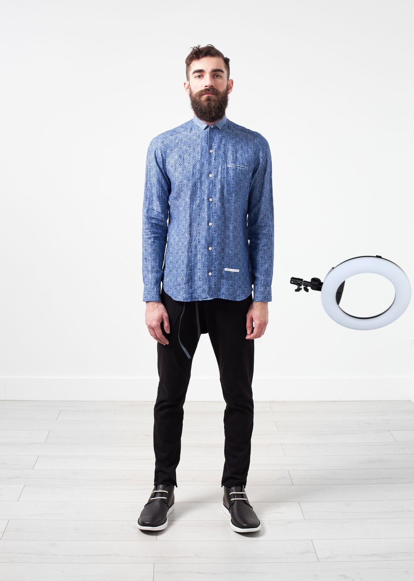 Linen Button Up in Blue Diamond