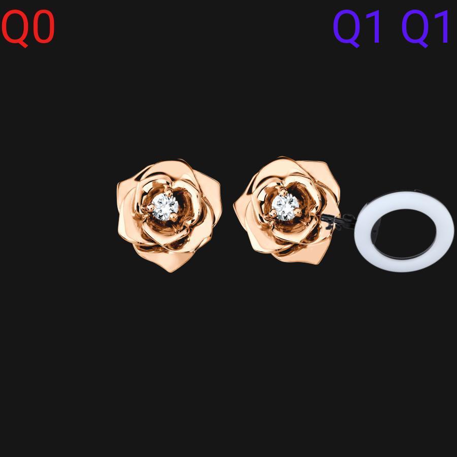 18k Solid Bloom Earrings