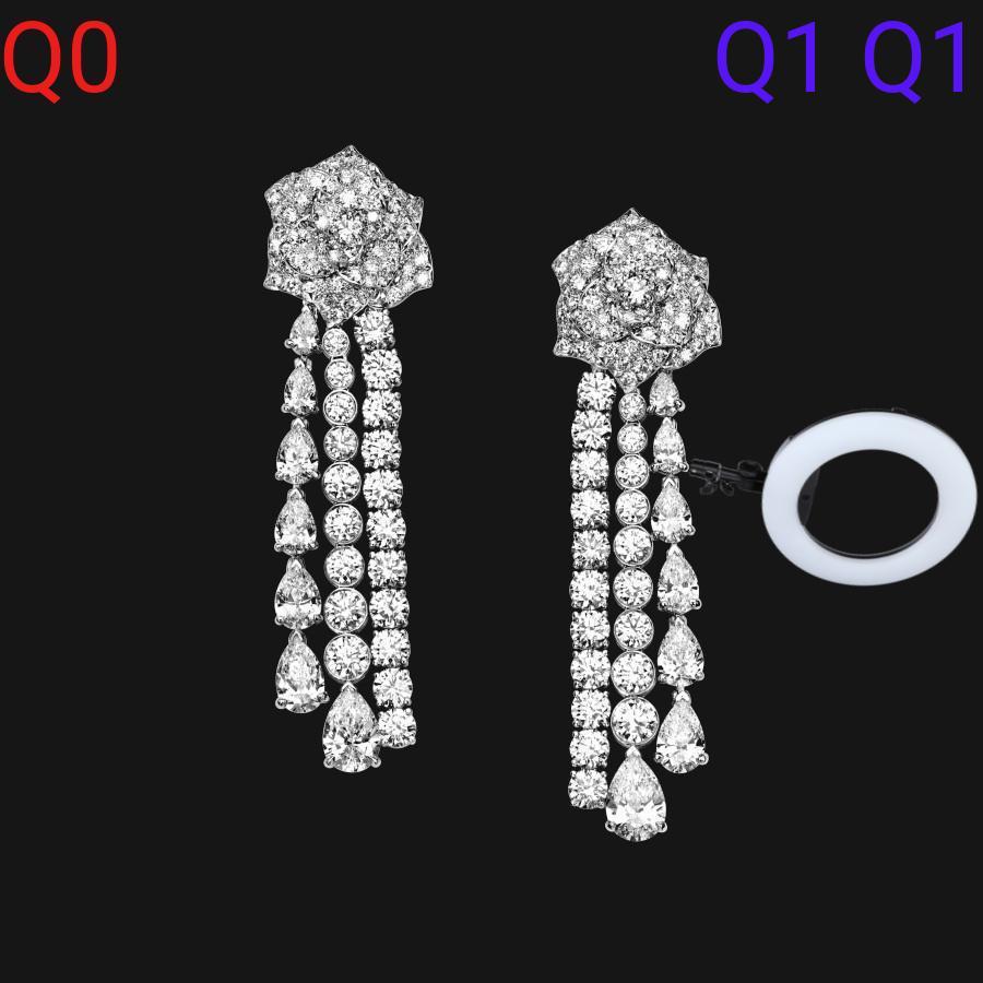 18k Dangling Pendant Earrings