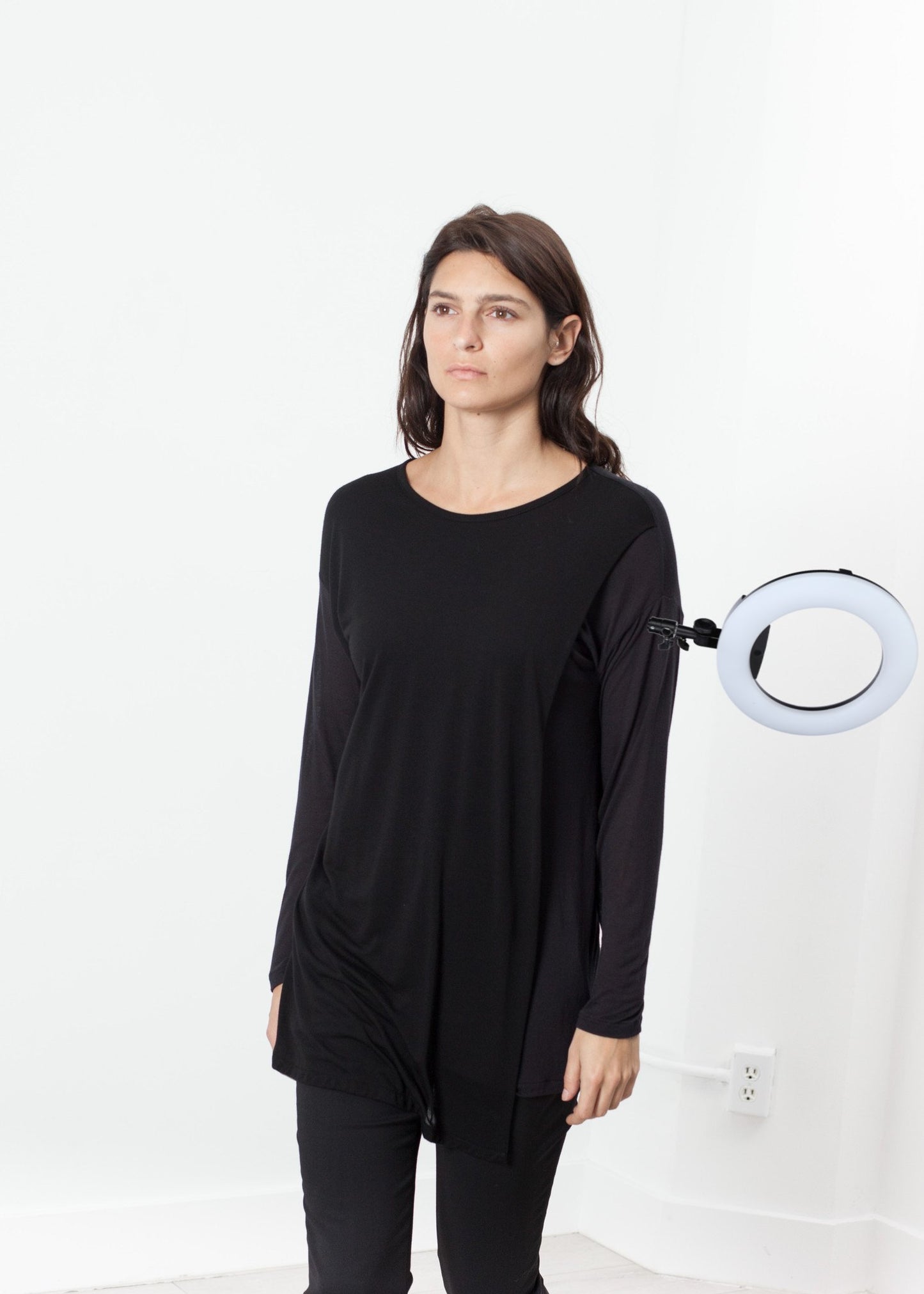 Laurier Tee in Black/Navy