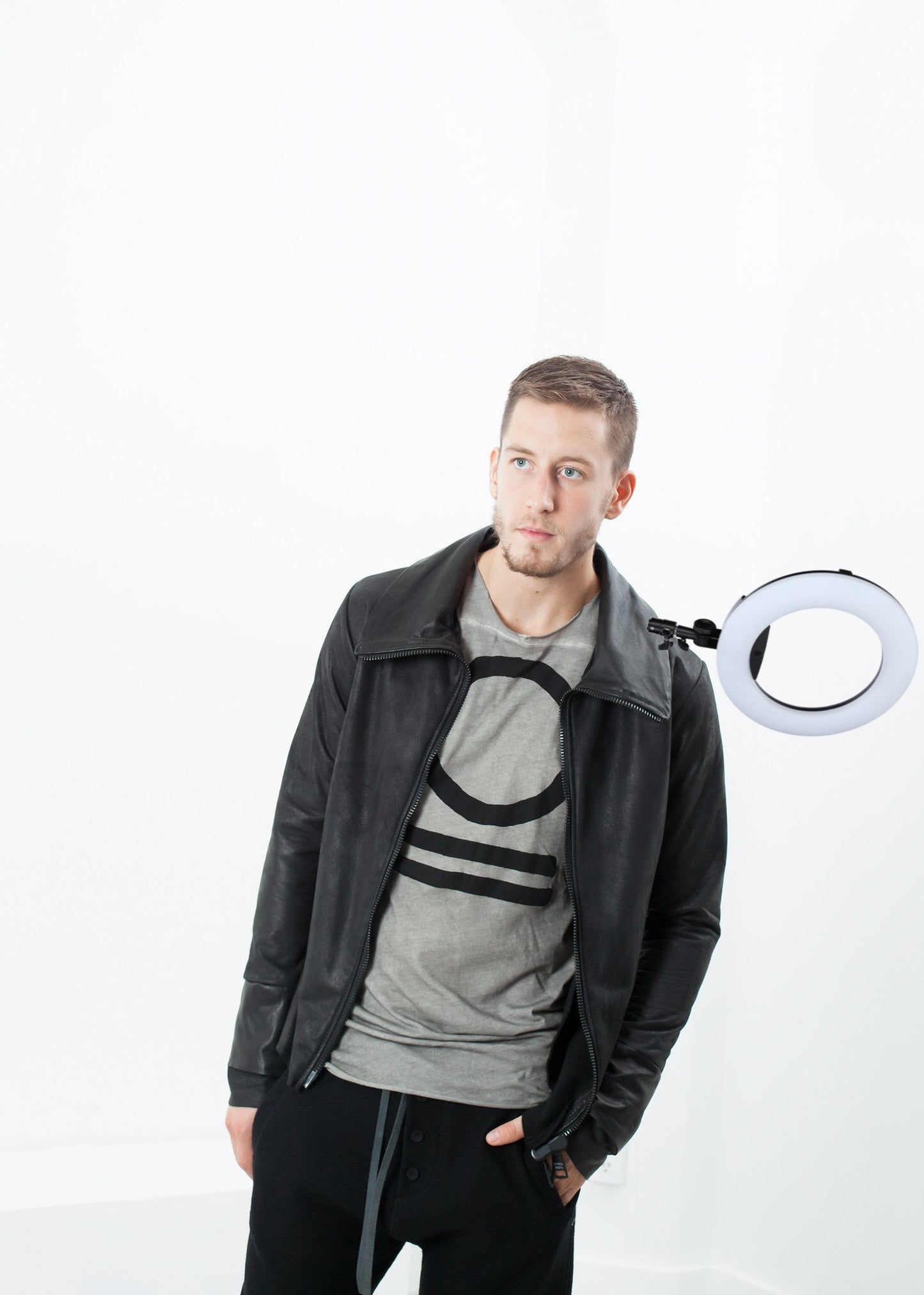 Antidote "Joie" Tee in Taupe