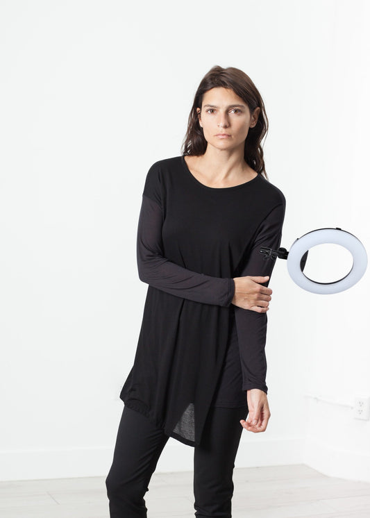 Laurier Tee in Black/Navy