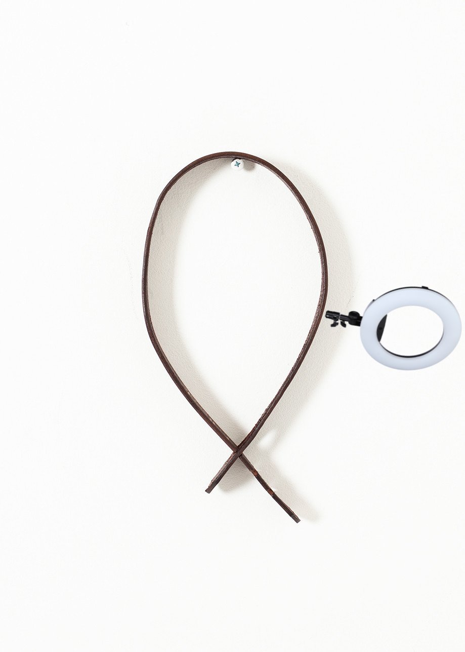 Buckle-less Belt in Brown