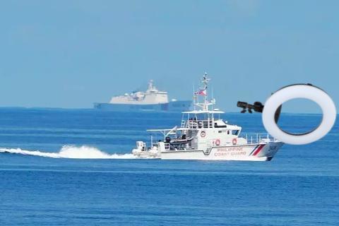 Antidote "Joie" Tee in Taupe