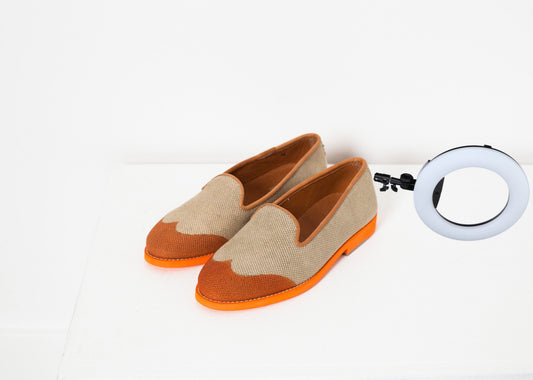 Wingtip Loafer in Orange