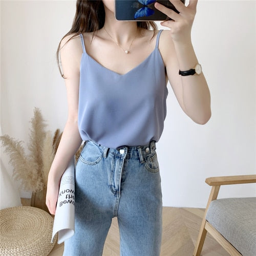 Korean Fashion Chiffon Women Tops Woman V Neck Blouse Top Summer Women Sleeveless Top Plus Size Blusas Mujer De Moda 2020 Blouse