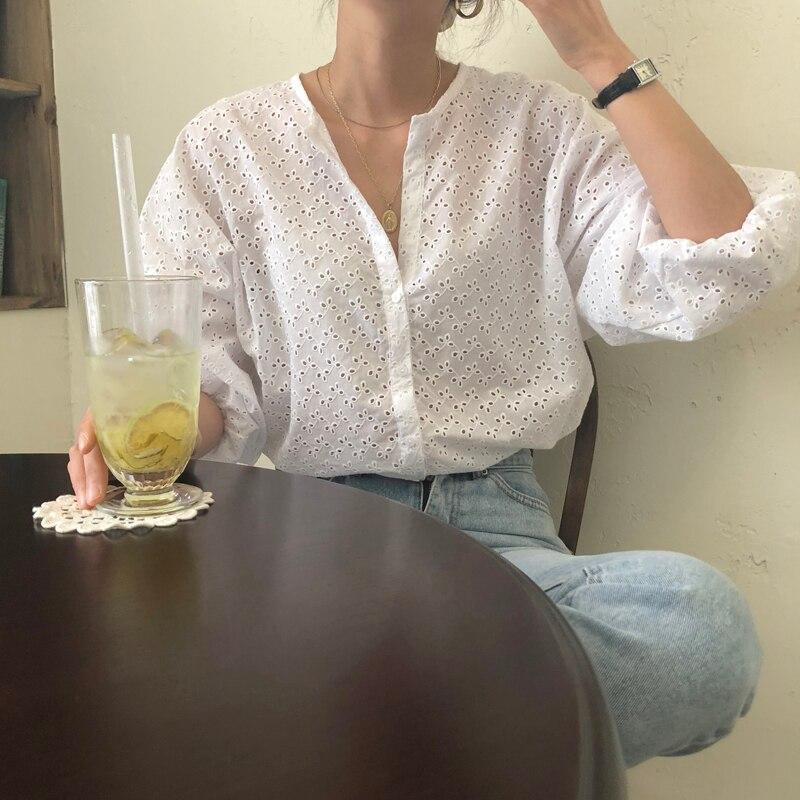 Single Breasted Blouse Women Plus Size O-Neck White Tops Shirt Boho Beach Summer Shirts Hollow Out Crochet Lantern Sleeve W005