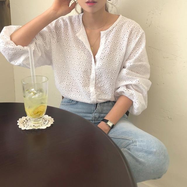 Single Breasted Blouse Women Plus Size O-Neck White Tops Shirt Boho Beach Summer Shirts Hollow Out Crochet Lantern Sleeve W005