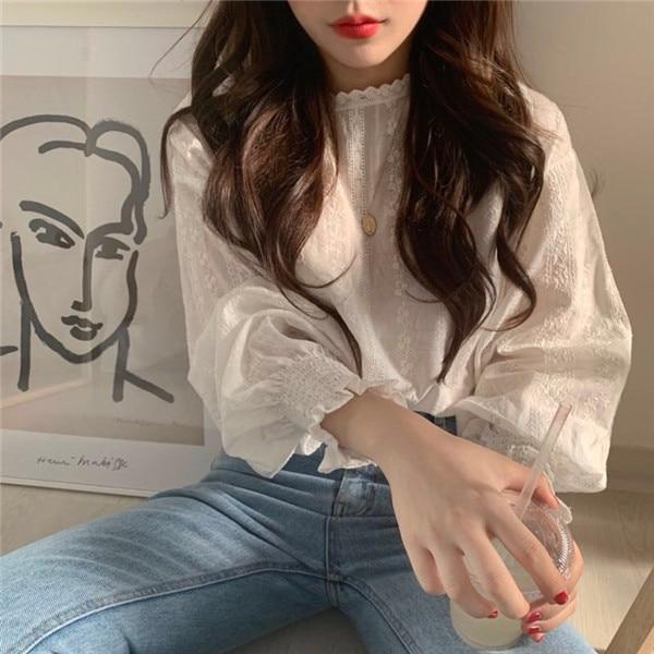 RUGOD Korean Elegant Floral Print Women Blouse Vintage Lantern Sleeves Lace White Sweet Ladies Shirts Casual Femme Tops Modis