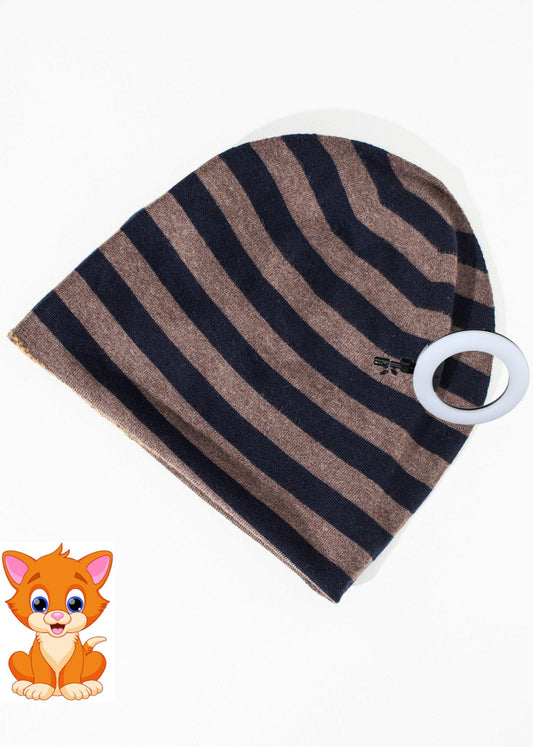 Reversible Beanie in Amber